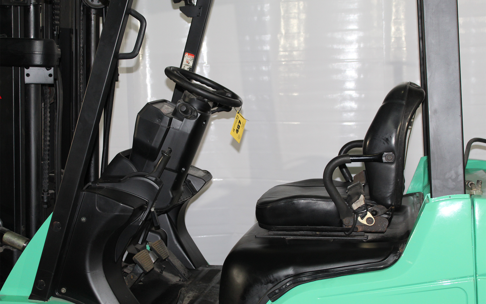 Mitsubishi 487 4